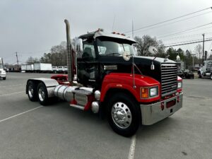 2017 Mack MP8